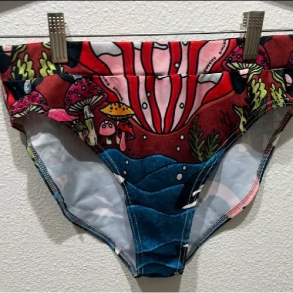 Colorful Abstract Rave Set - Picture 4 of 5